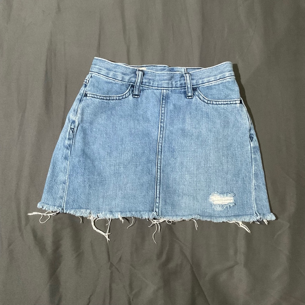 Gap 1969 Denim Skirt Women's Size 24 42-44 Blue Distressed %100 Cotton stitched
